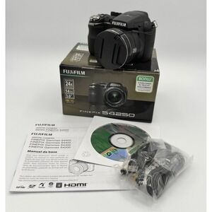 Fujifilm FinePix S4250 14MP Digital Camera 24x Zoom Tested Box Manual Bundle